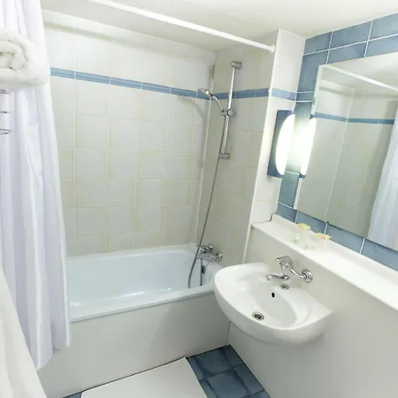 Hotel Campanile Dax - 2*