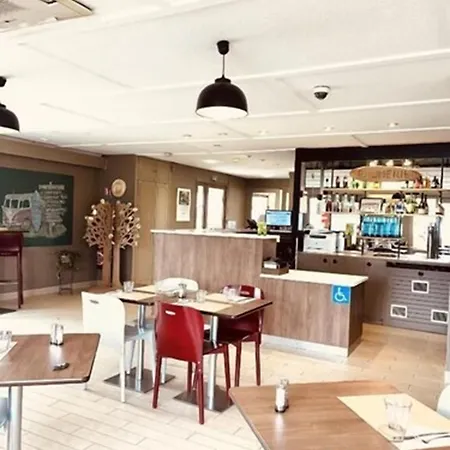 Hotel Campanile Dax - 2*