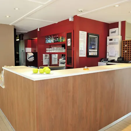 Hotel Campanile Dax - 2*