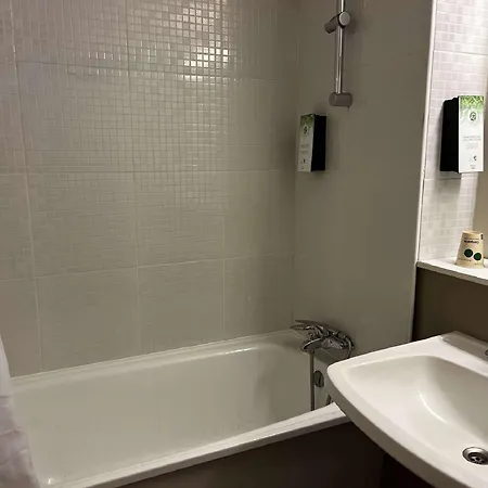 Hotel Campanile Dax - 2*