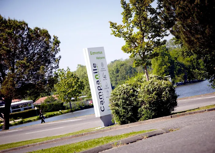 Campanile Dax - ホテル