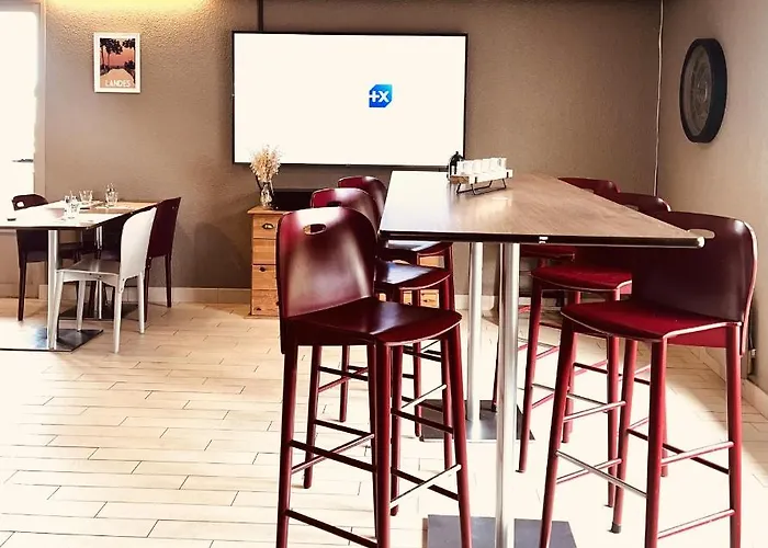 Campanile Dax - ホテル