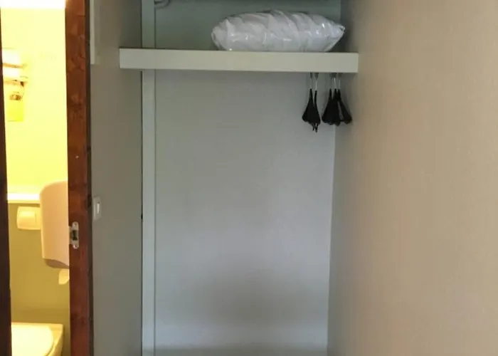 ホテル Campanile Dax - 2*